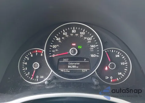 2012 Volkswagen Beetle 2.5L z USA, uszkodzony, nr VIN 3VWJP7AT3CM651722